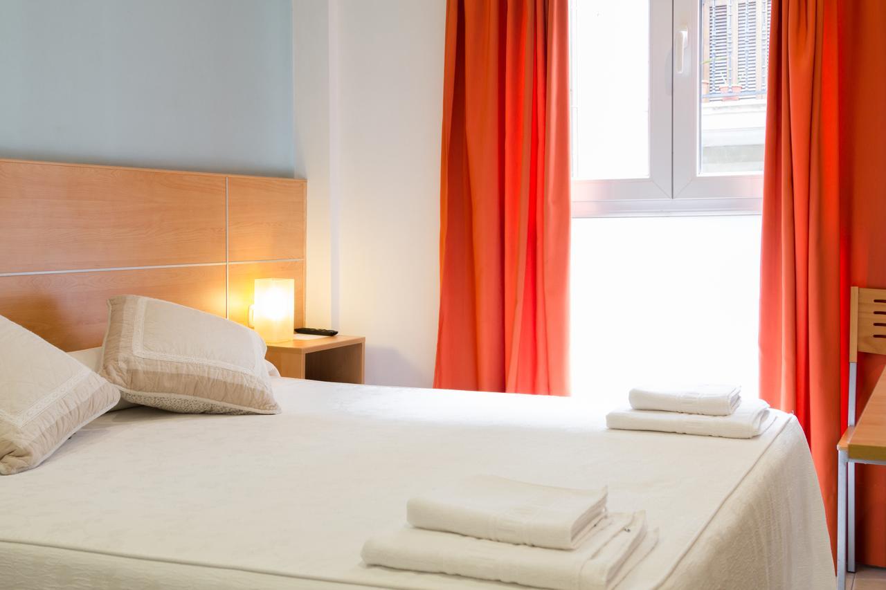 Ekia Pentsioa Hotel Zarautz Exterior photo