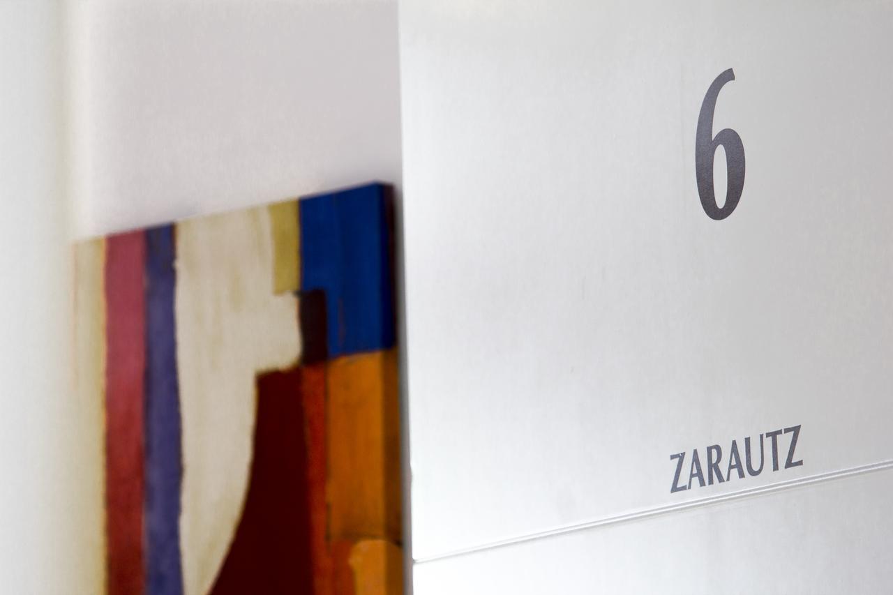 Ekia Pentsioa Hotel Zarautz Exterior photo